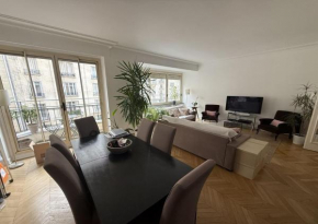 Appartement 8 Pers, Tour Eiffel, Paris 16